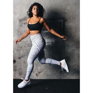 NWOT BuffBunny Slay Leggings Zebra Sz XS